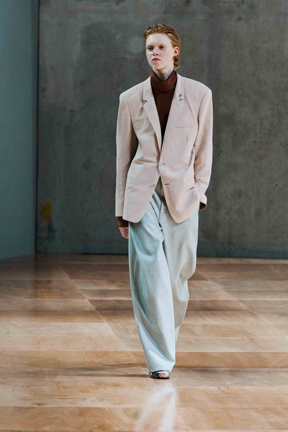LOOK 10
