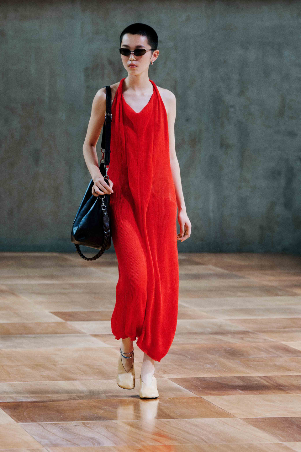 LOOK 16