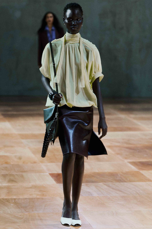 LOOK 22