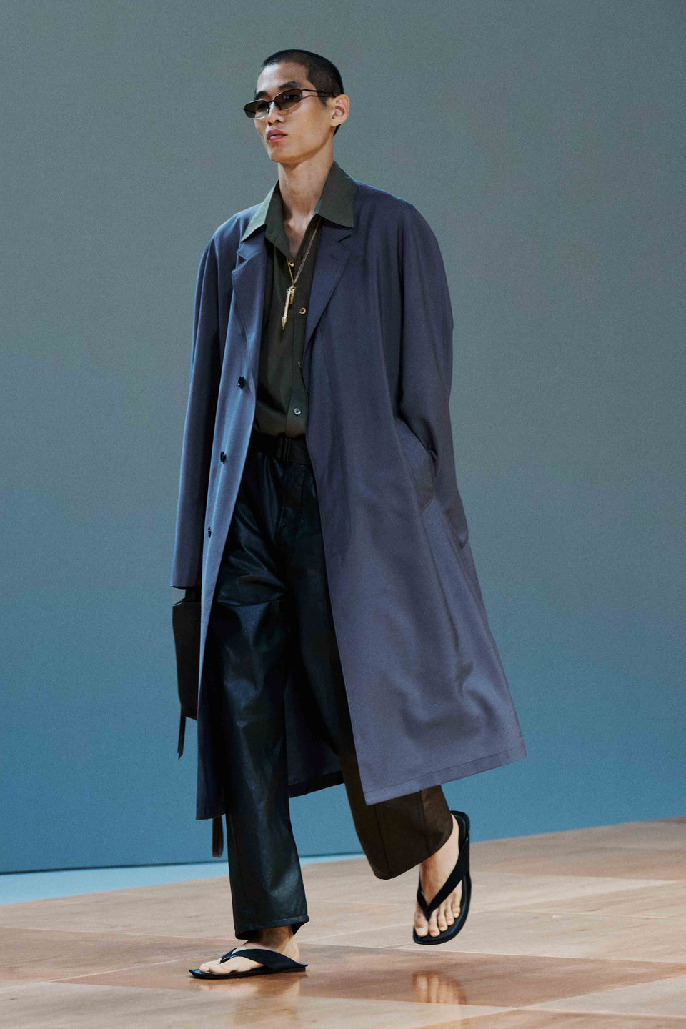 LOOK 34