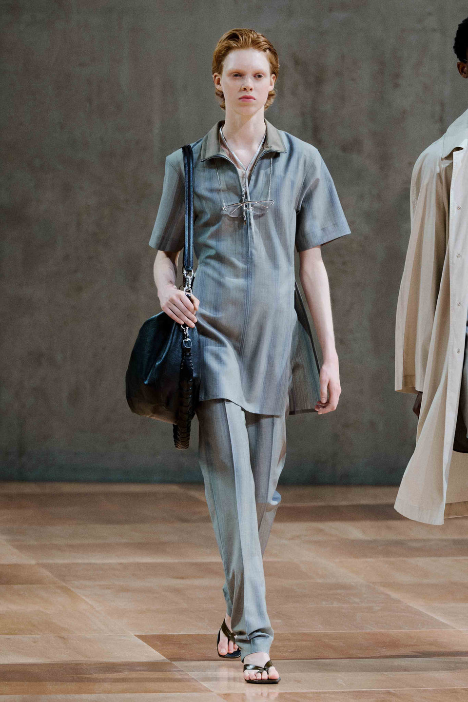 LOOK 39