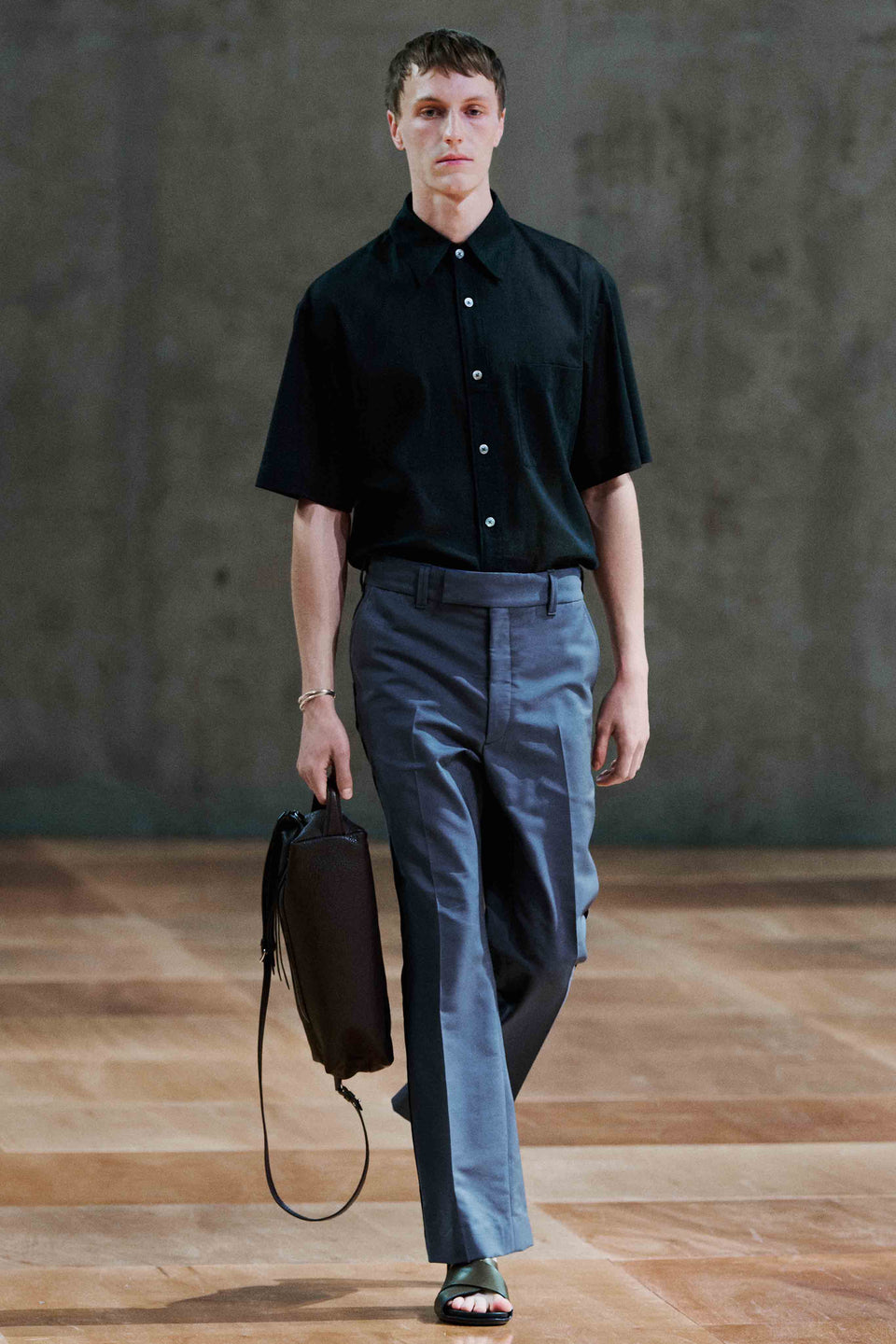 LOOK 43