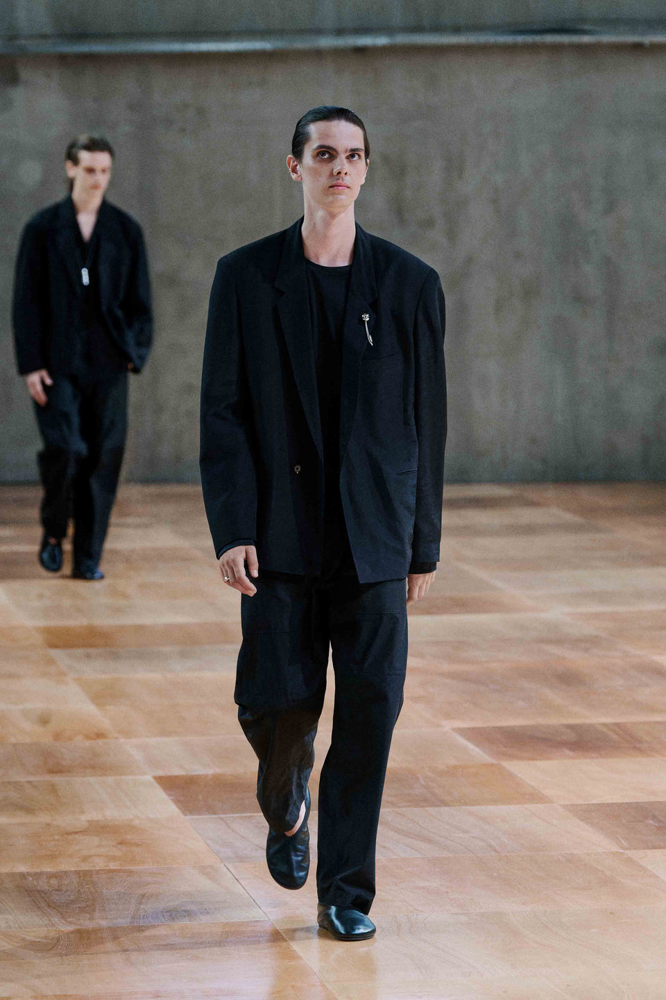 LOOK 56
