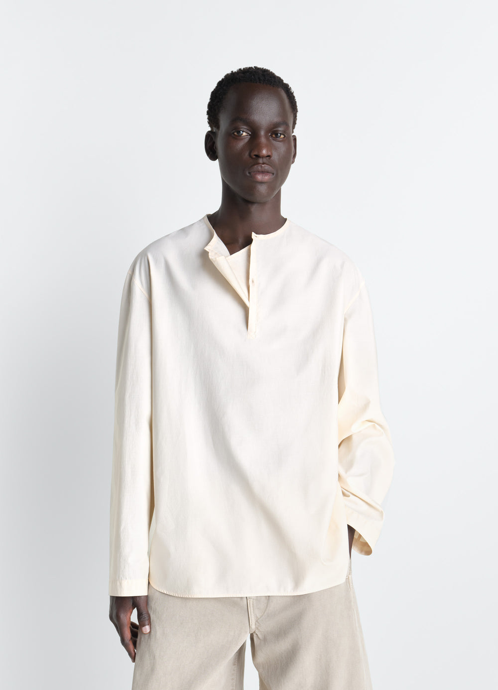 Vareuse Top in Washed Cotton Silk, model shot, Front view Classic cut