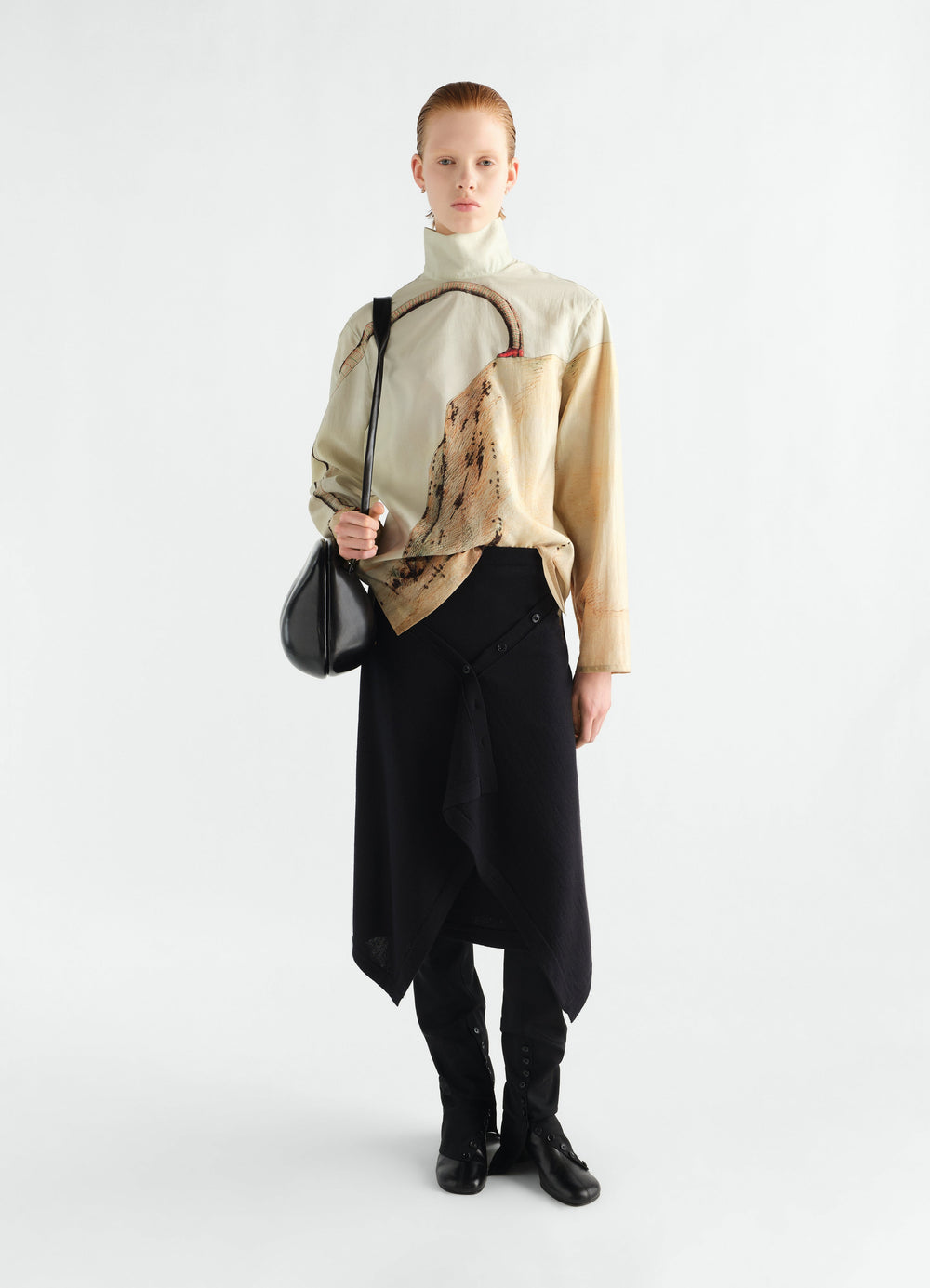 Stand-collar "Salto Mortale" printed dry silk top in beige tones worn by model LEMAIRE front view