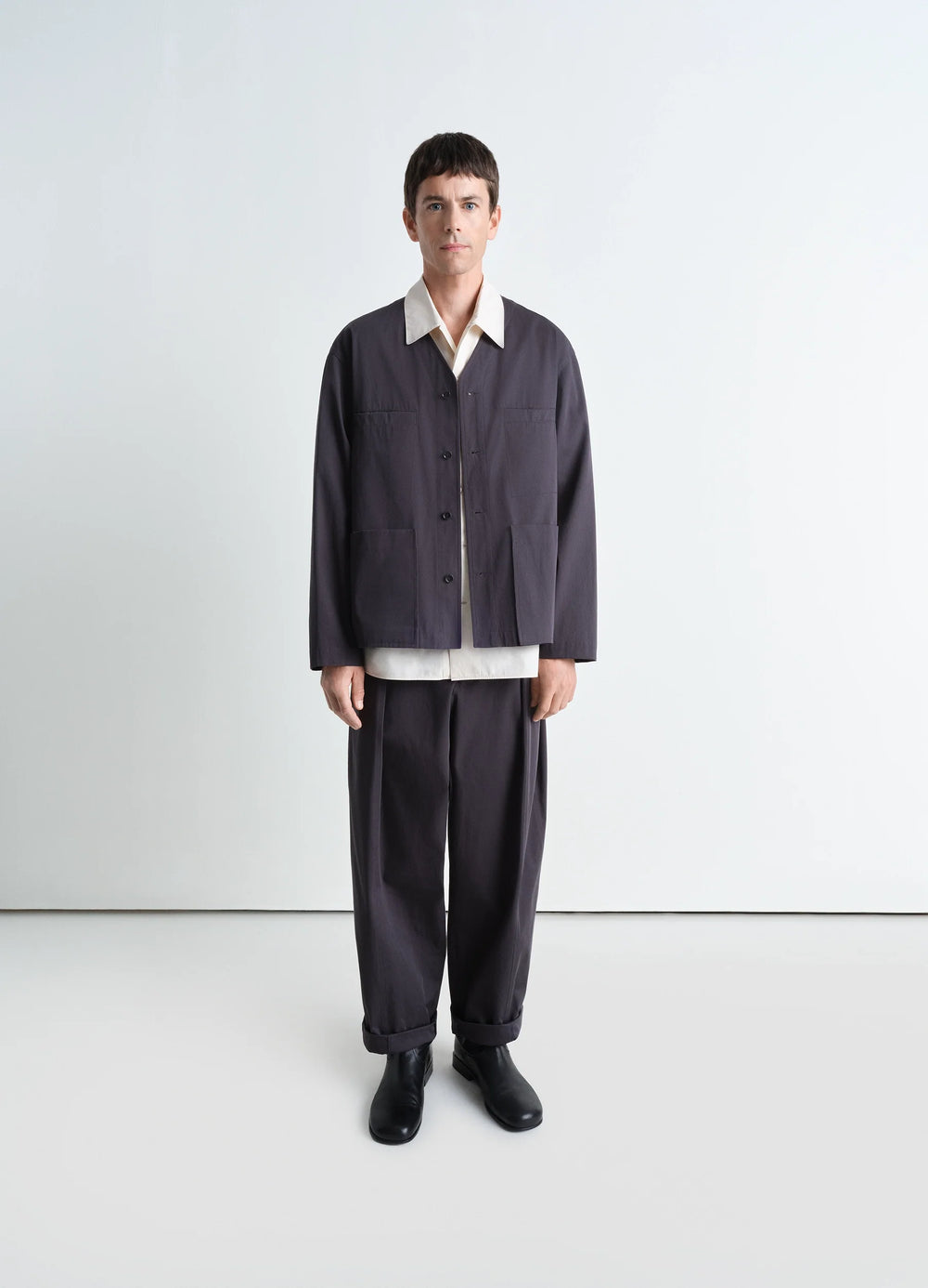 Collarless Overshirt in Compact Cotton Twill, model shot, full body straight view relaxed fit, layered look