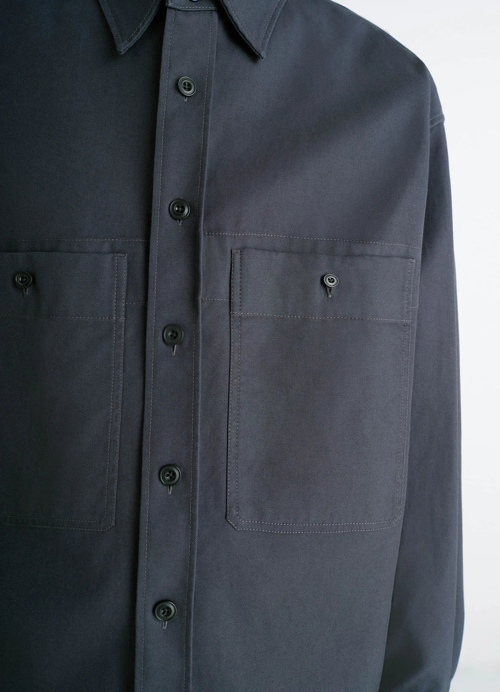 Utility Overshirt in Thick Cotton Twill, product shot, detail shot double pocket close-up