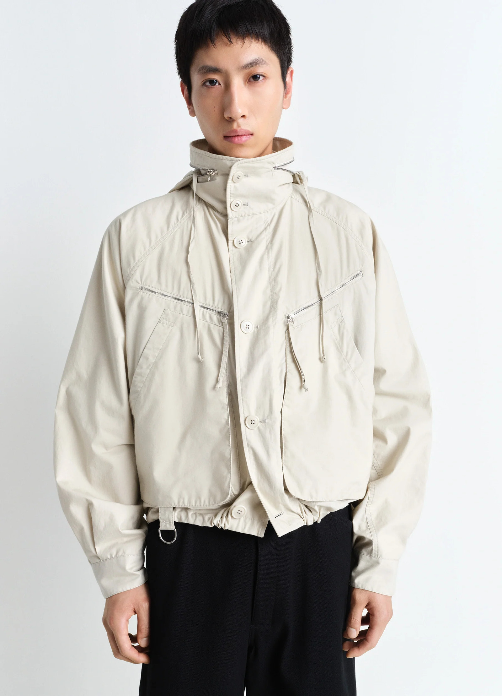 Parachute blouson in ventile® cotton, model shot, front view boxy oversized fit