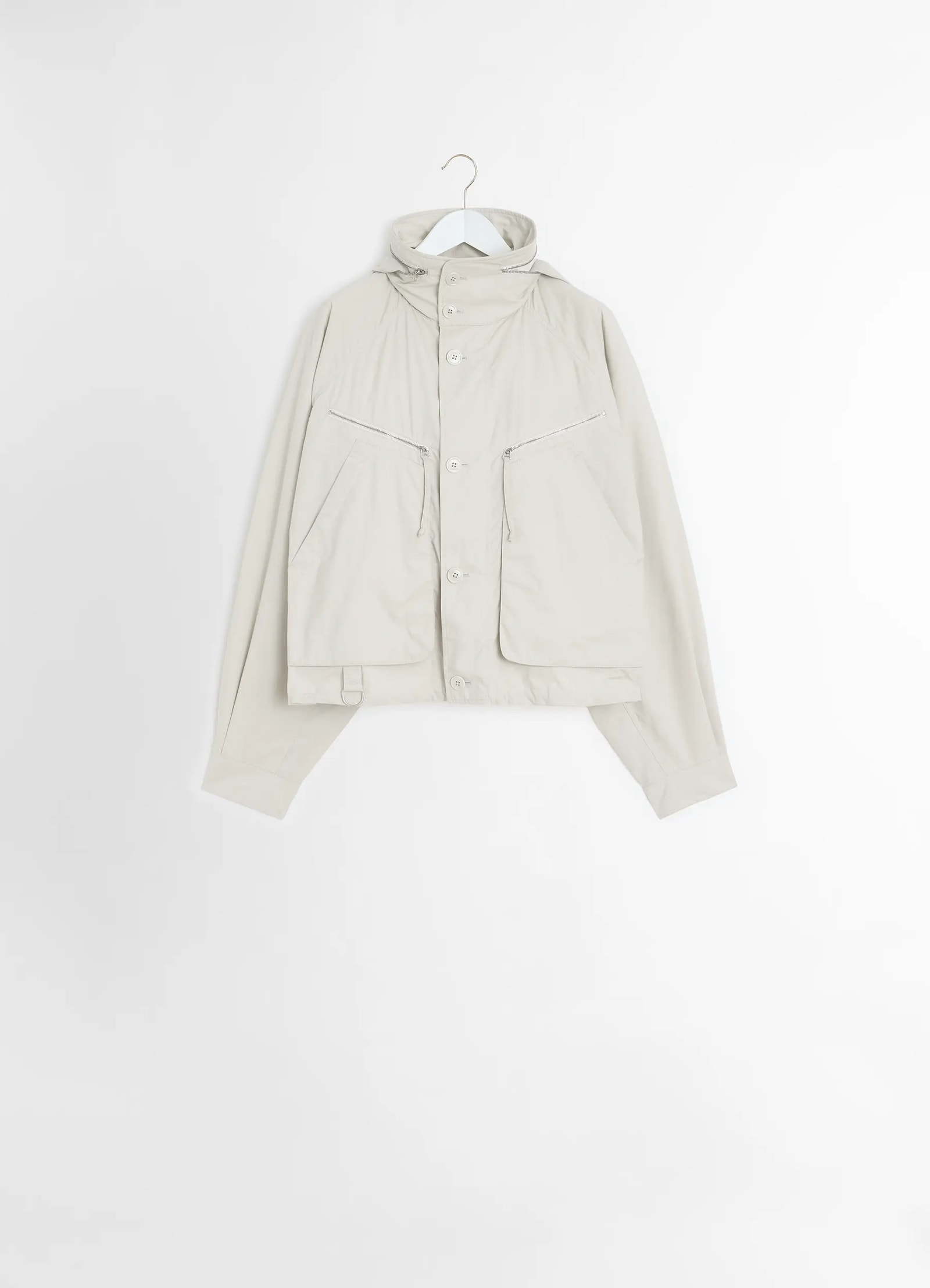 Parachute blouson in ventile® cotton, product shot, hanger display view zip pocket detail