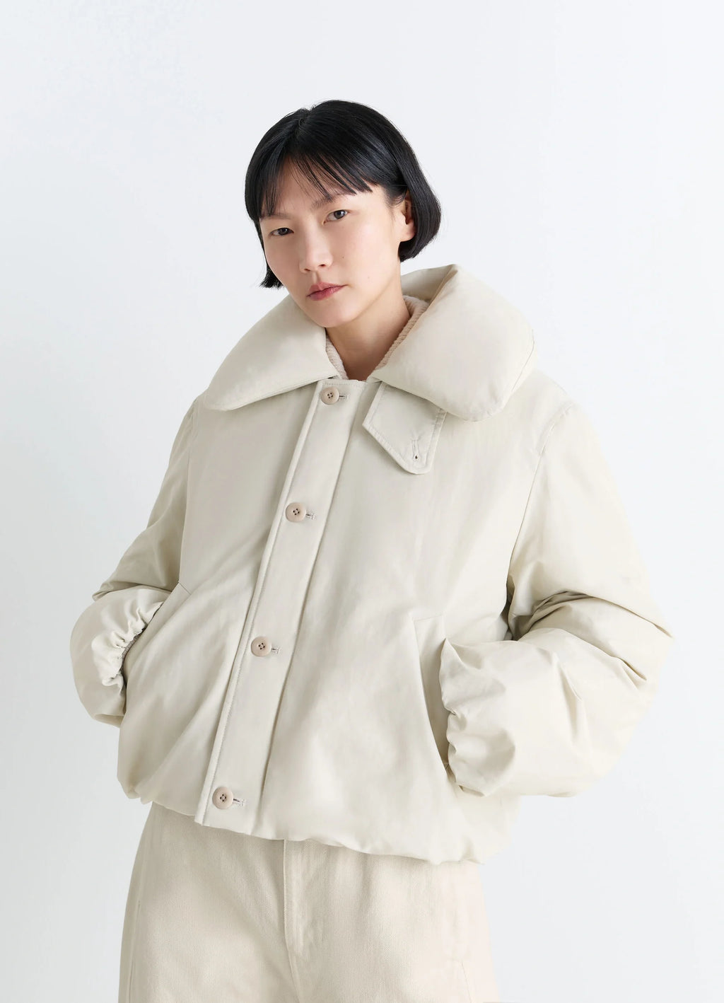 Short Puffer Blouson in Linen Cotton Blend, model shot, Front view Feather-filled, oversized collar