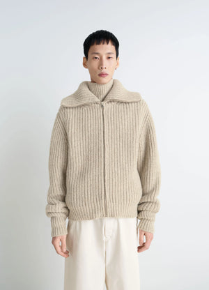 Zipped Cardigan in Alpaca and Yak Wool, model shot, Front view Stand-up collar, ribbed knit