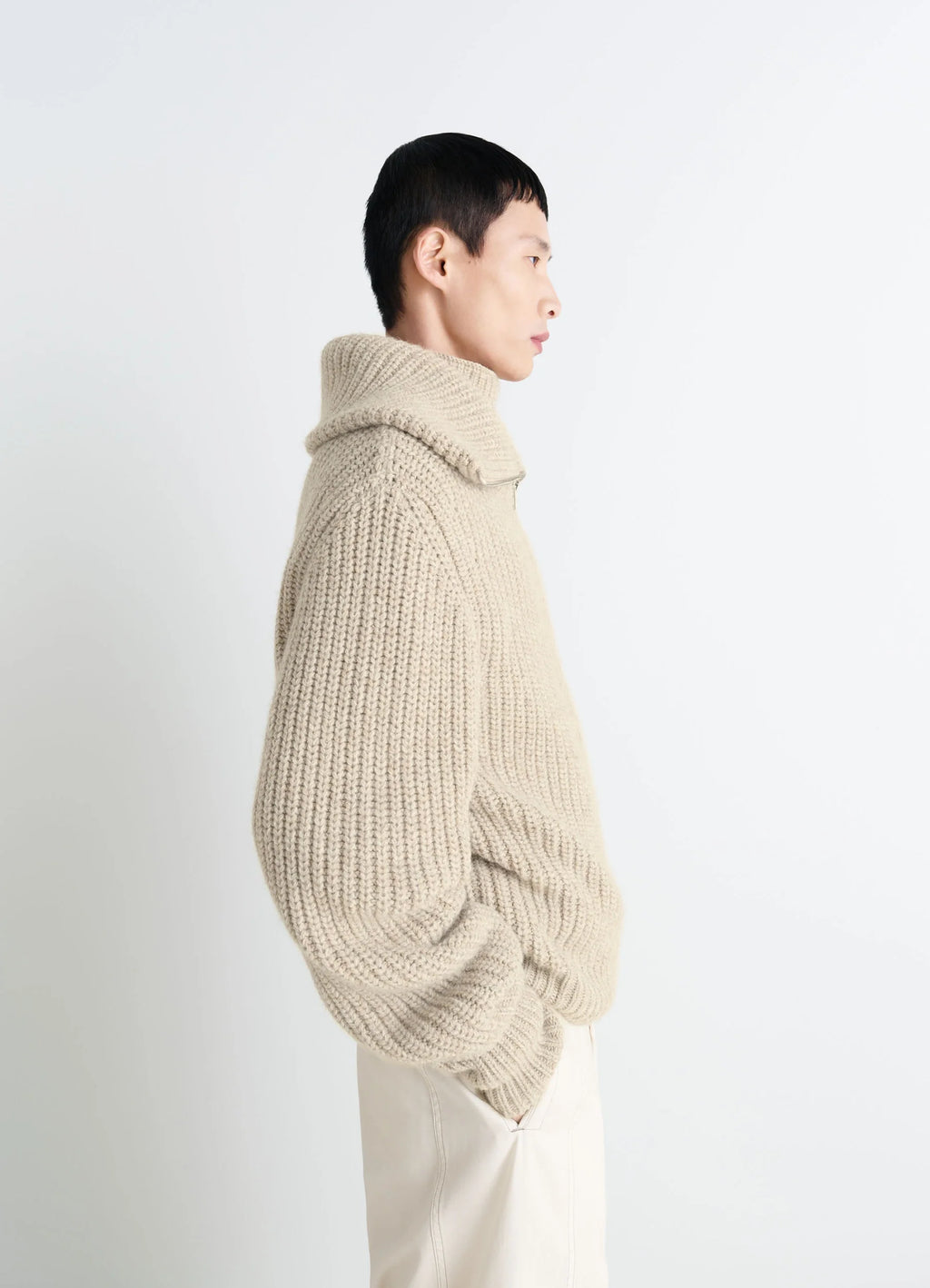 Zipped Cardigan in Alpaca and Yak Wool, model shot, side view oversized sleeves