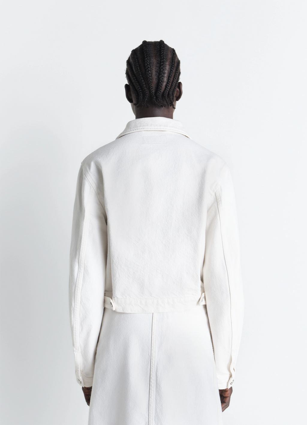 デニムのクロップドブルゾン