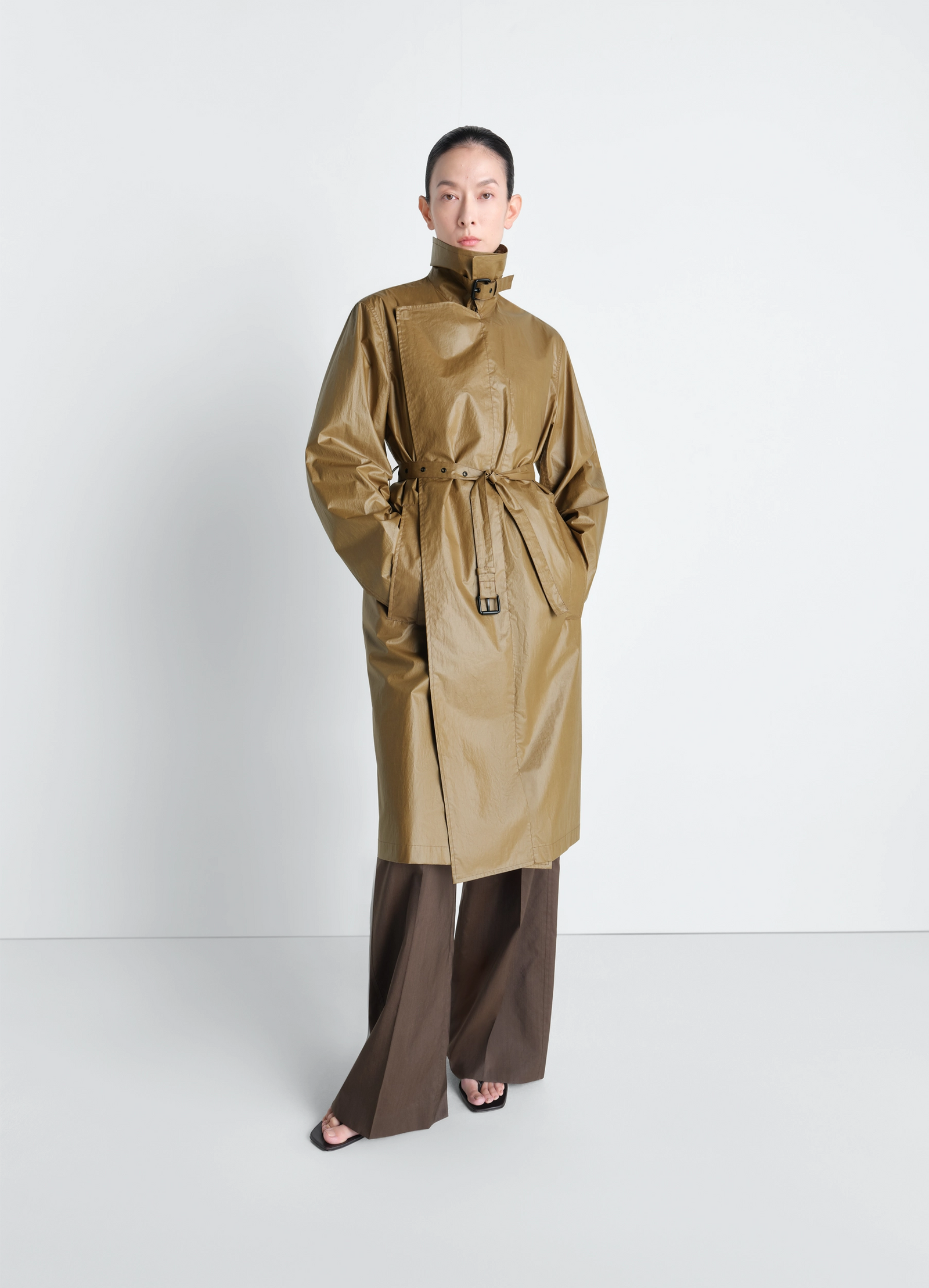 Light wrap coat in light coated cotton