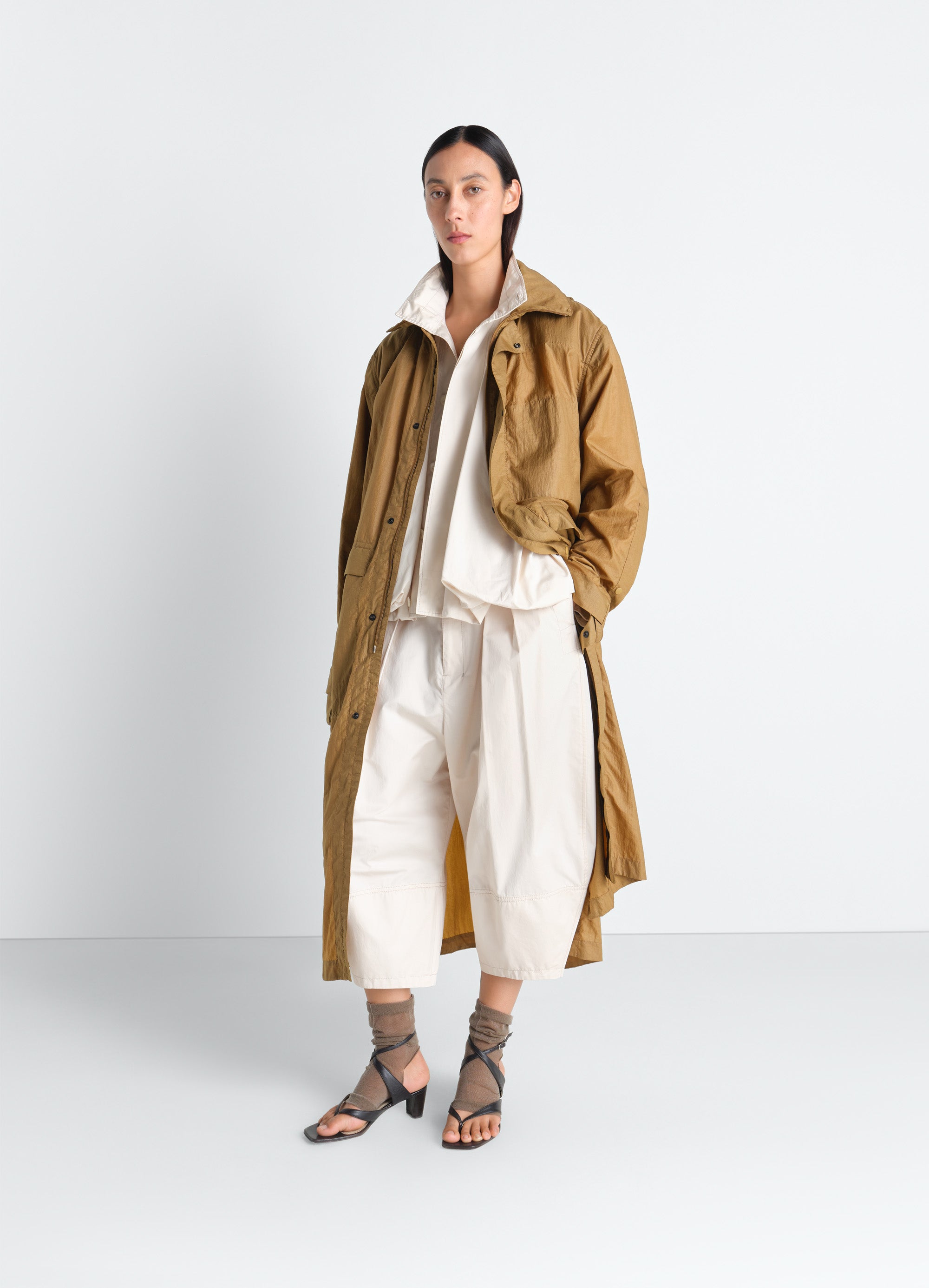 HOODED RAINCOAT IN LIGHT NYLON - Cardamom - Water Repellent Light