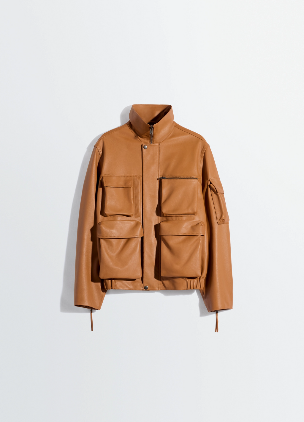 厚手の牛革を使用したポケット付きレザーブルゾン - Toffee - 厚手の