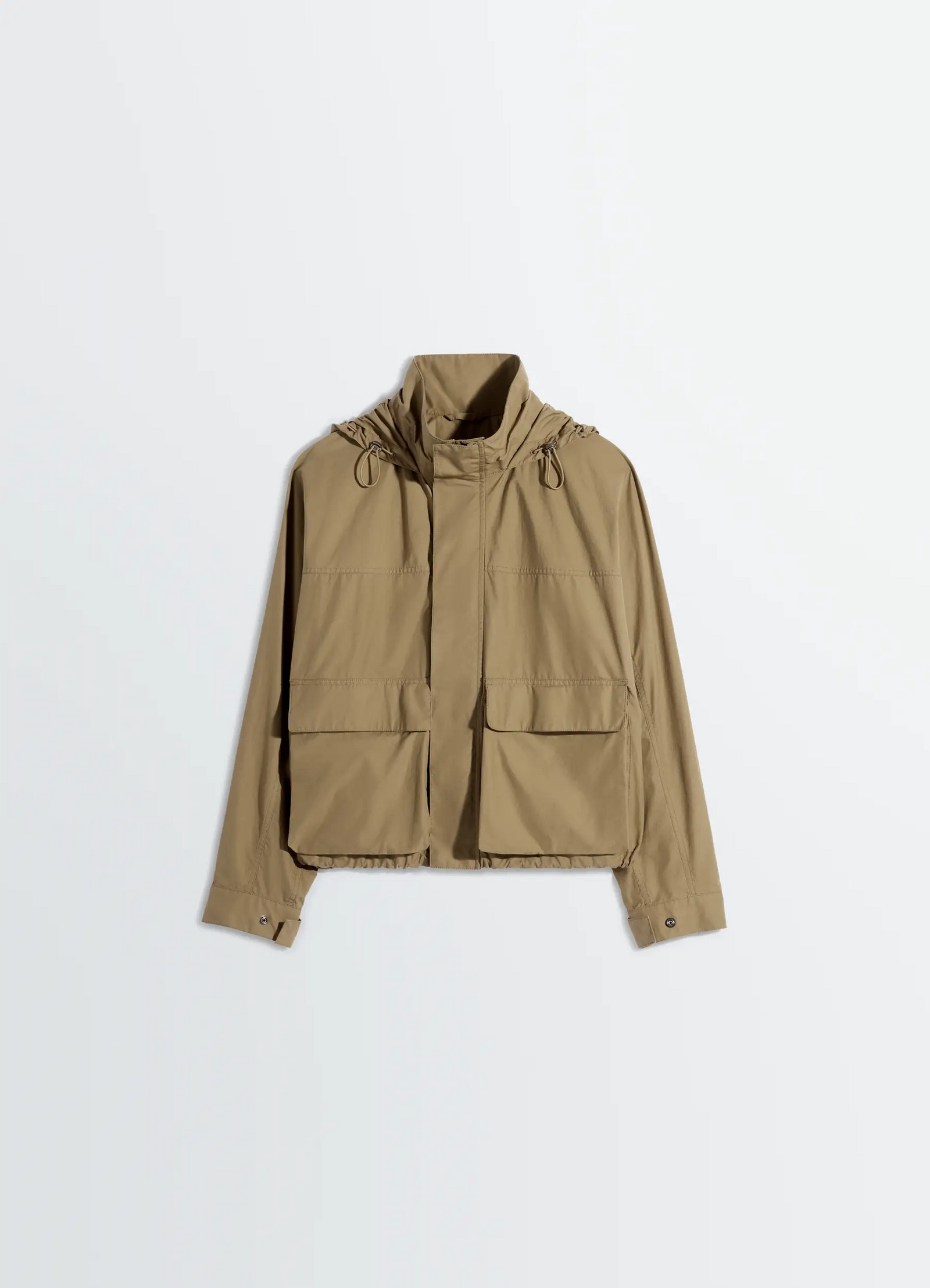 Short rain parka in ventile cotton in tightly woven ventile cotton, product shot, hanging flat lay view button cuff, sleek po