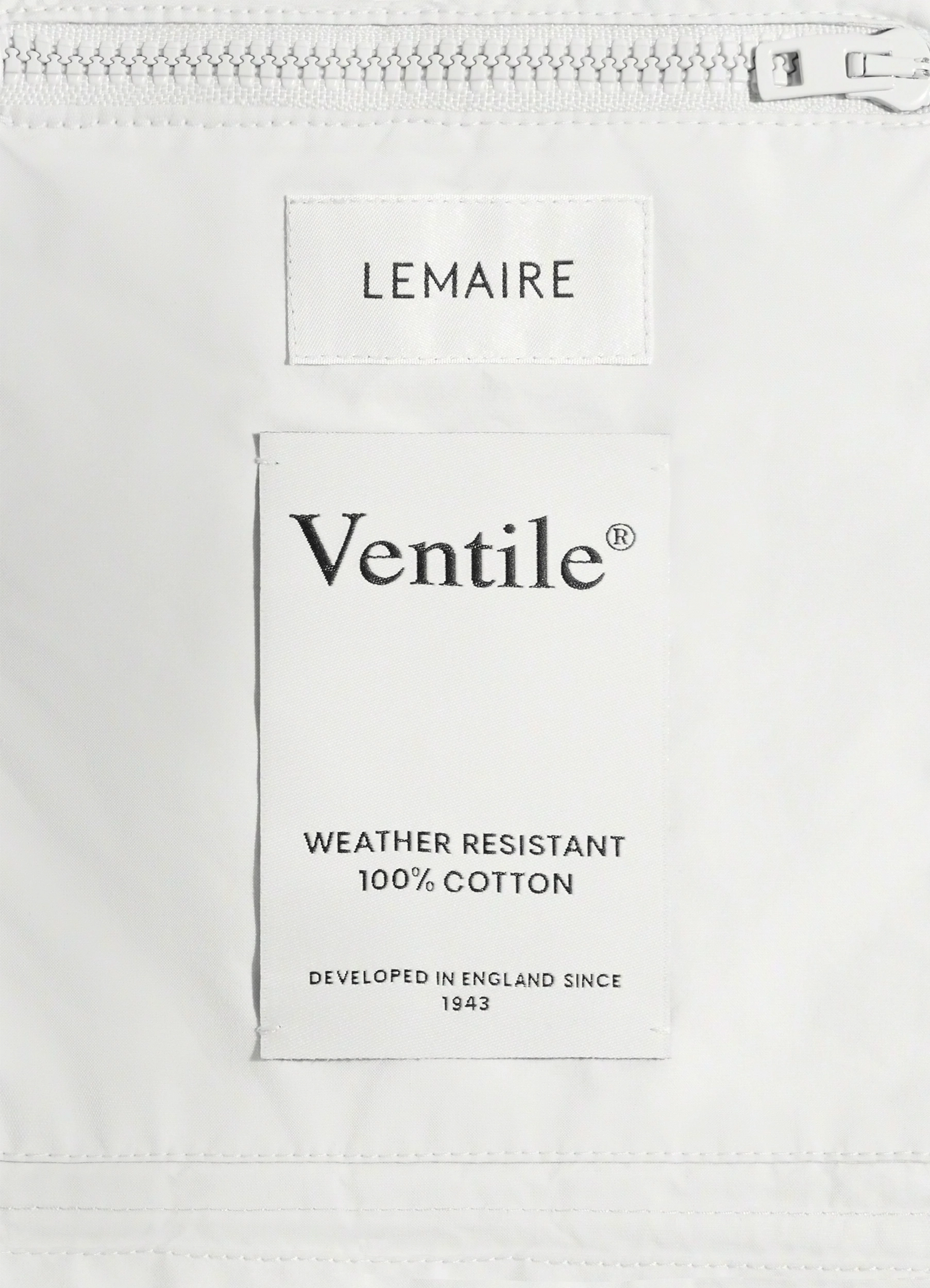 Short rain parka in ventile® cotton, product shot, label detail view weather resistant fabric