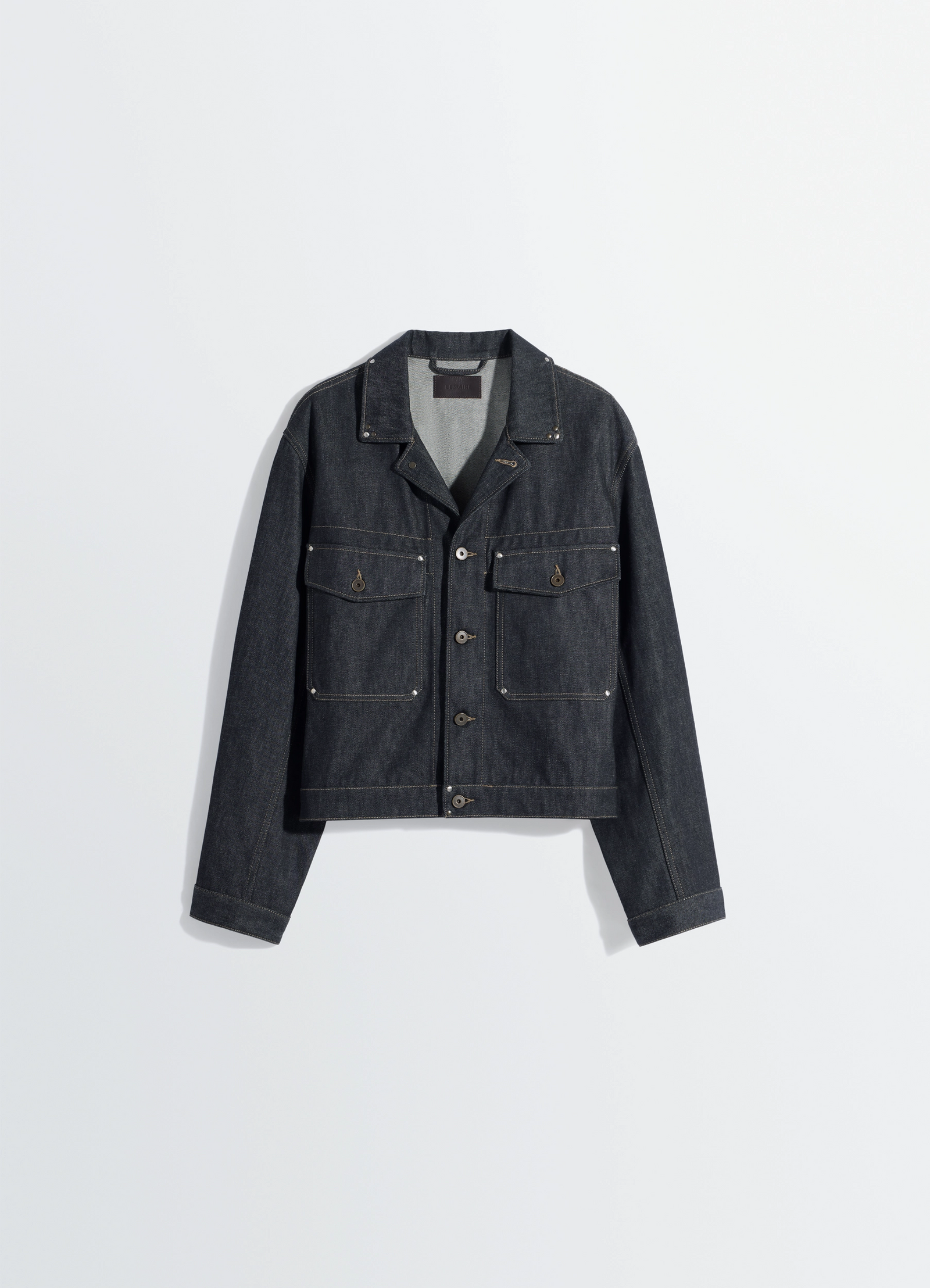 Truckerjacke aus denim mit nieten