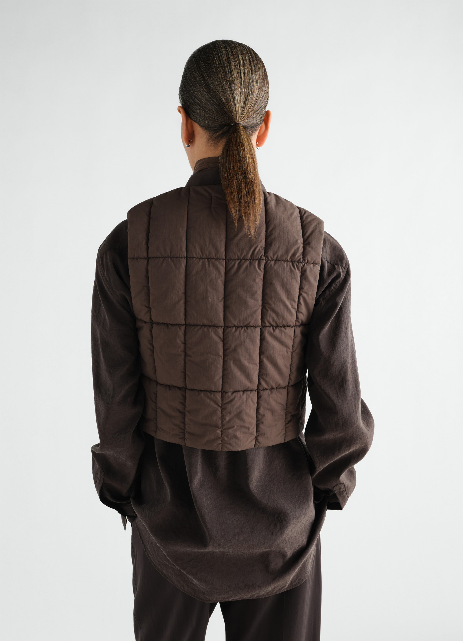Padded vest in water-repellent cotton and nylon blend
