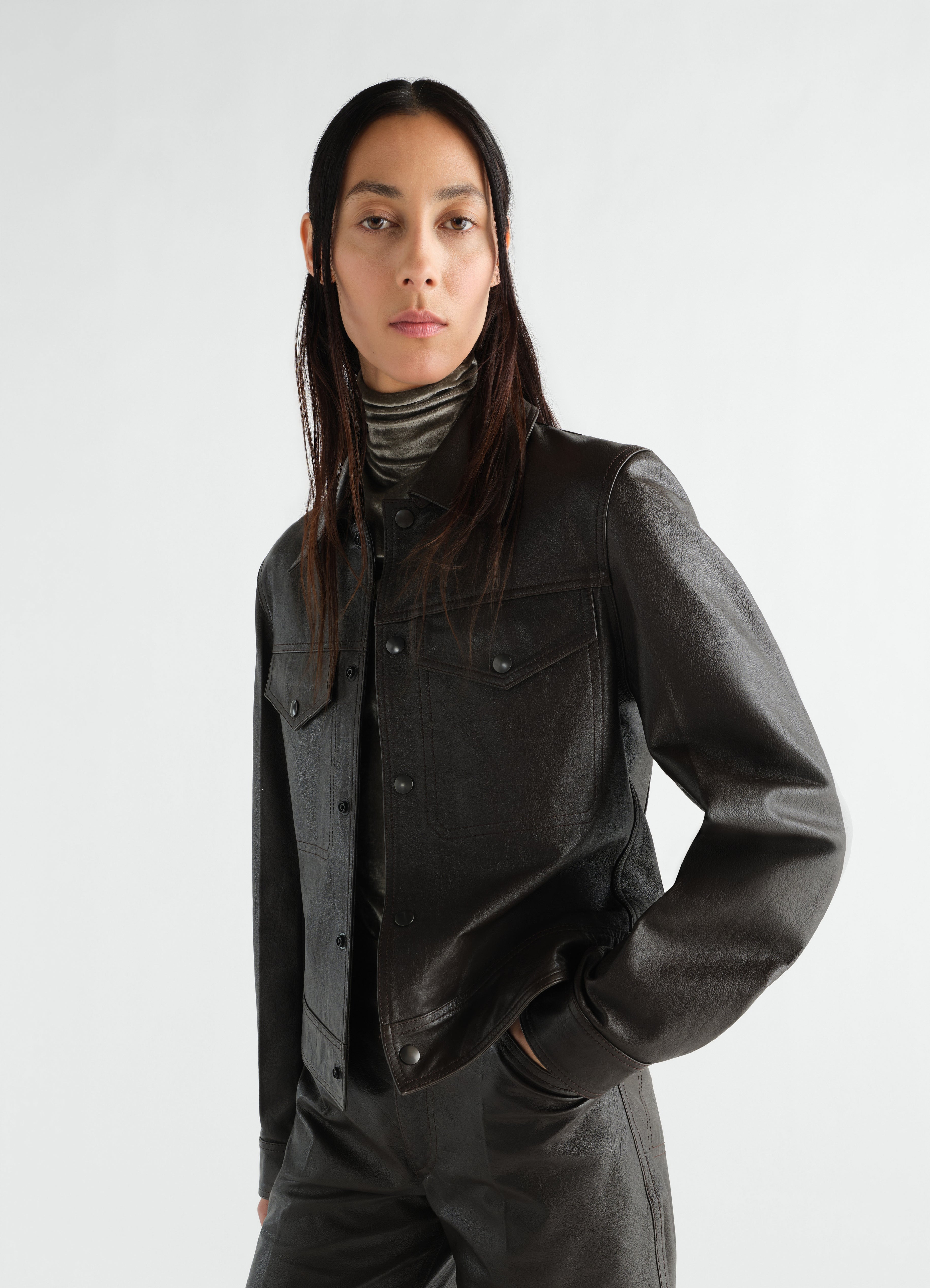 TRUCKER LEATHER JACKET IN GLOSSY COW LEATHER