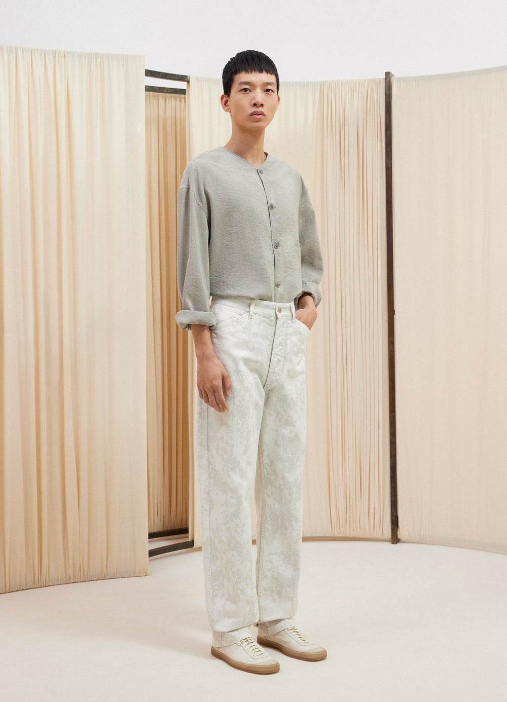 Lemaire Curved 5 Pocket Pants in Acid Snowy Cotton, model shot, Front view Straight fit, curved seams