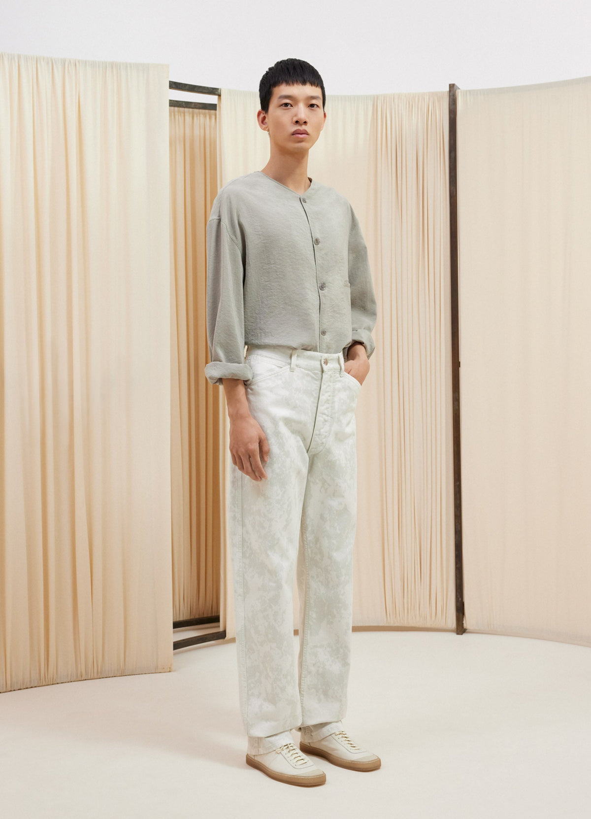 Lemaire Curved 5 Pocket Pants in Acid Snowy Cotton, model shot, Front view Straight fit, curved seams