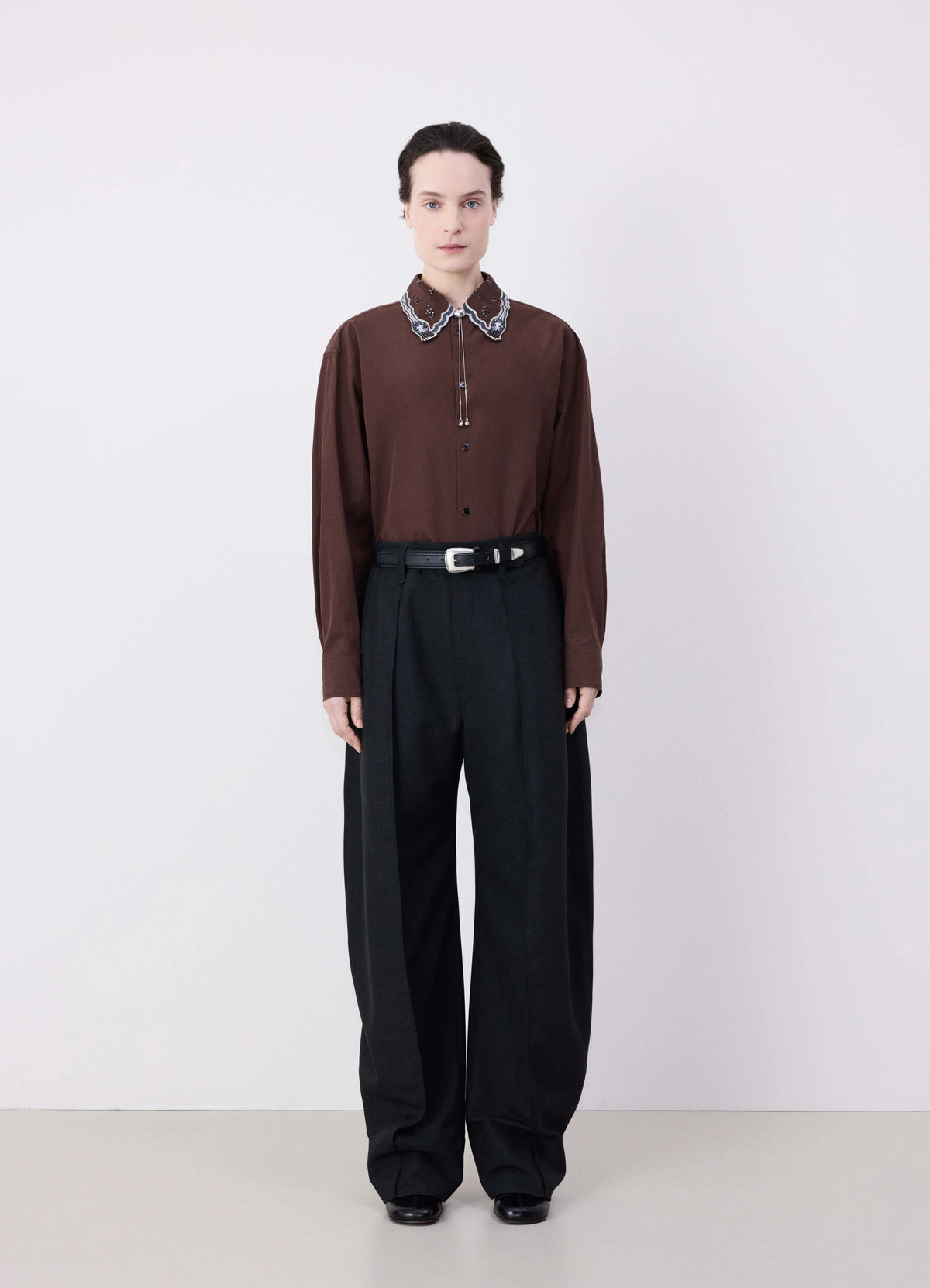 Lemaire Curved Volume Tailored Pant in Mélange Poly-Wool Twill, model shot, front view balloon-like oversized leg
