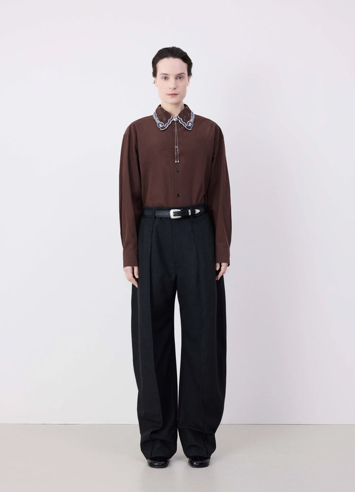 Lemaire Curved Volume Tailored Pant in Mélange Poly-Wool Twill, model shot, front view balloon-like oversized leg