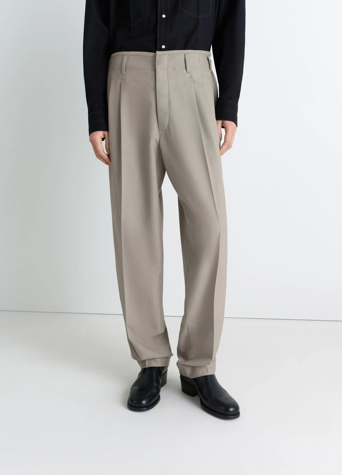 PLEATED PANTS - Light Taupe - Tropical Poly Wool - Men | LEMAIRE