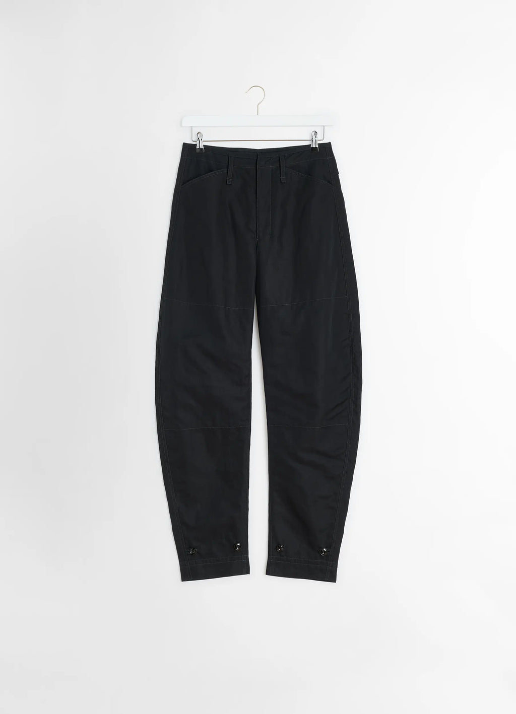 テーパード パンツ