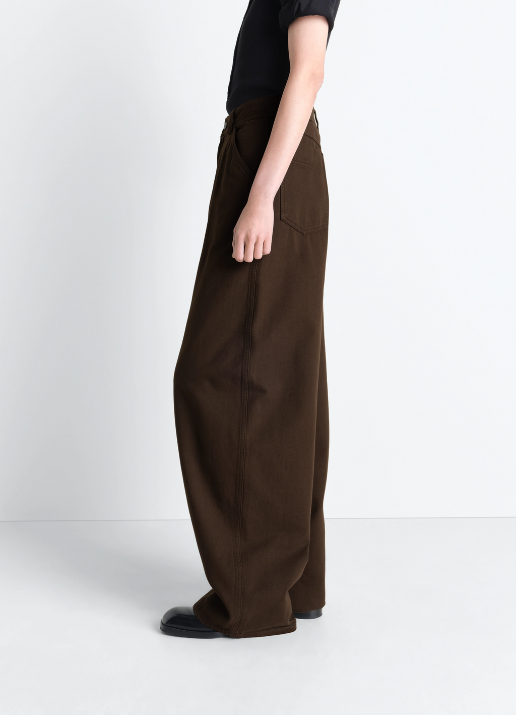 Large pants in dyed broken twill