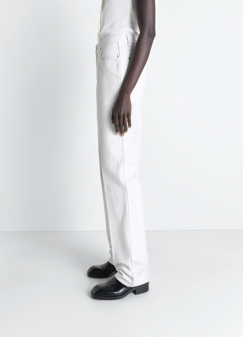 ハイウエストストレートパンツ