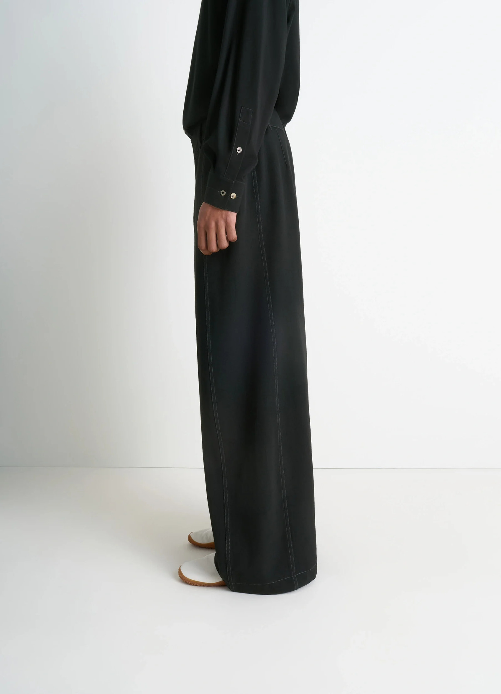 Maxi utility pants in soft wool twill, model shot, three-quarter view high waist, long length