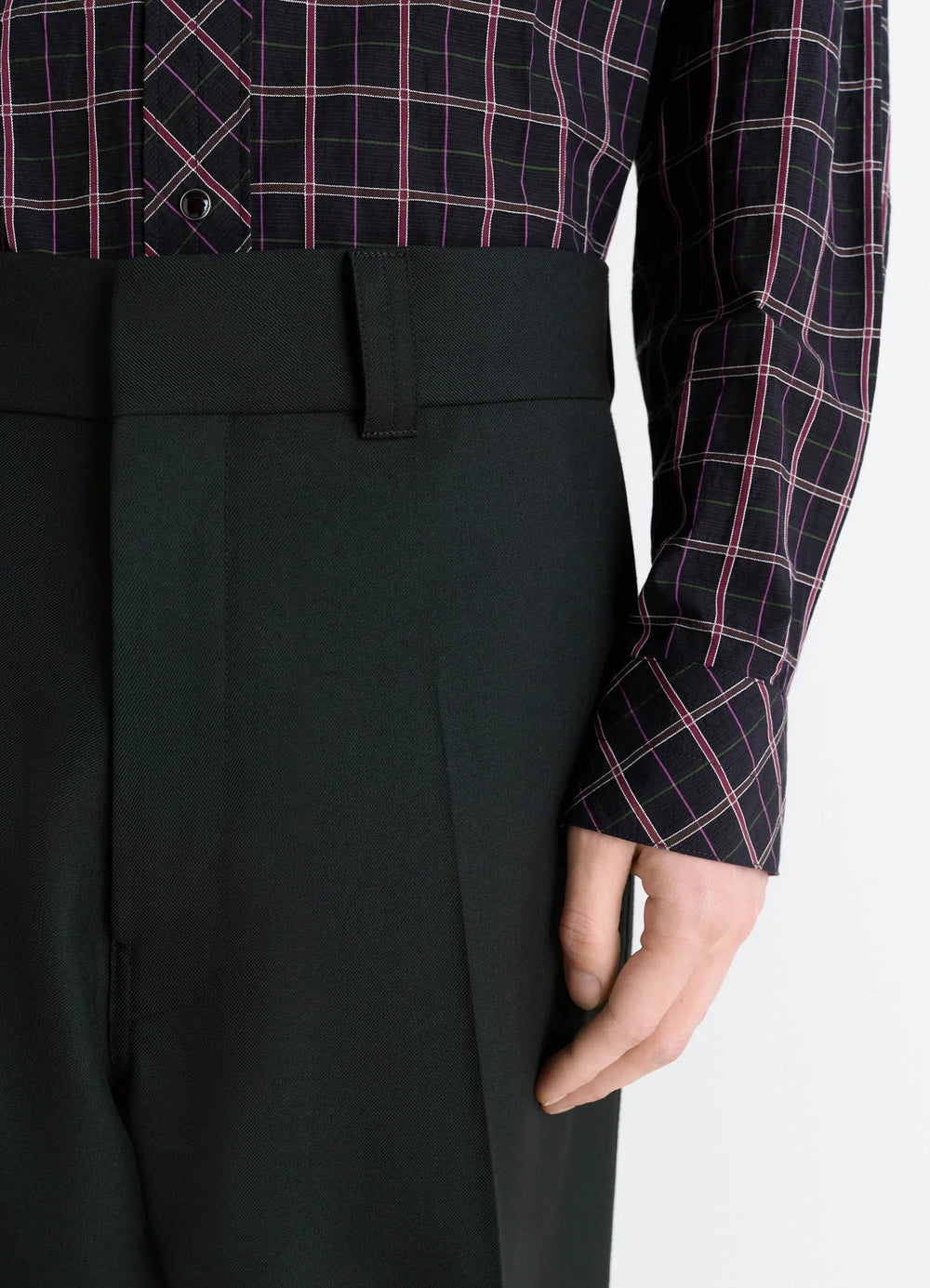 Straight Tailored Pants in Wool-blend fabric, model shot, detail shot high waist, belt loops
