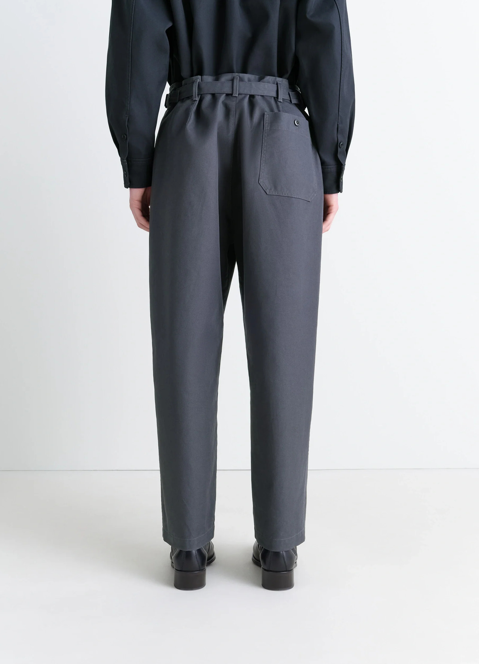 Lemaire carrot pants in thick cotton twill, model shot, back view single back pocket