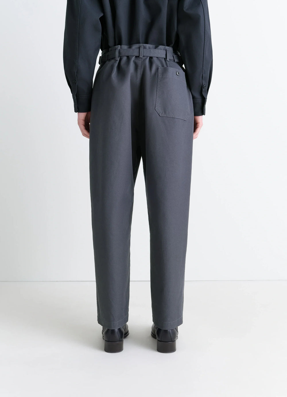 Lemaire Carrot Pants in Thick Cotton Twill, model shot, back view single back pocket