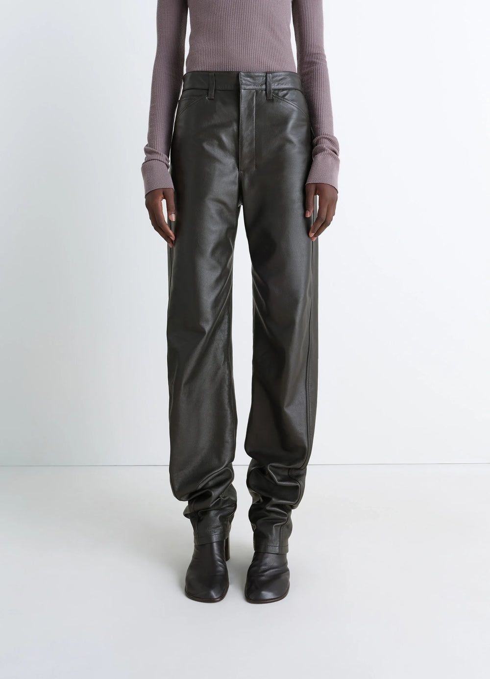 Lemaire Leather Five Pockets Twiste in Nappa cow leather, model shot, worn by model straight cut with boots