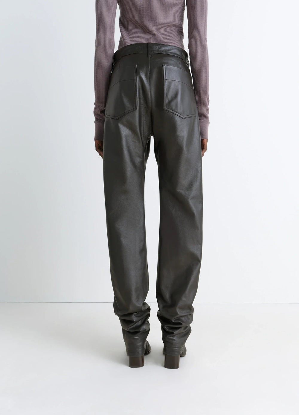 Lemaire Leather Five Pockets Twiste in Nappa cow leather, model shot, back view slightly gathered hem