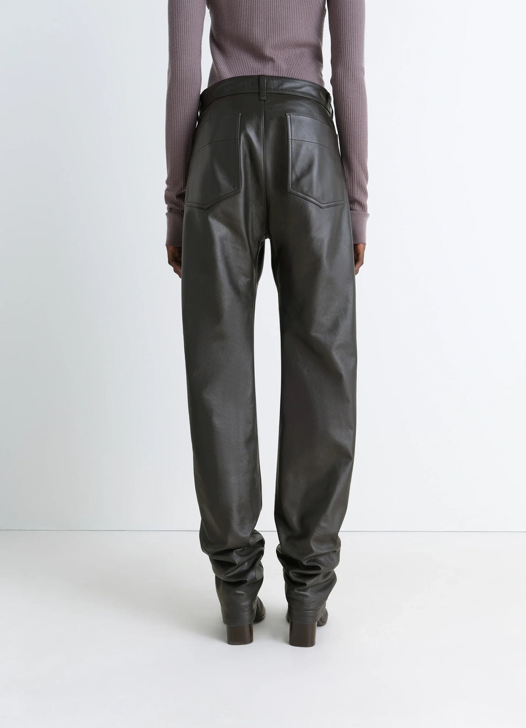 Lemaire Leather Five Pockets Twiste in Nappa cow leather, model shot, back view slightly gathered hem