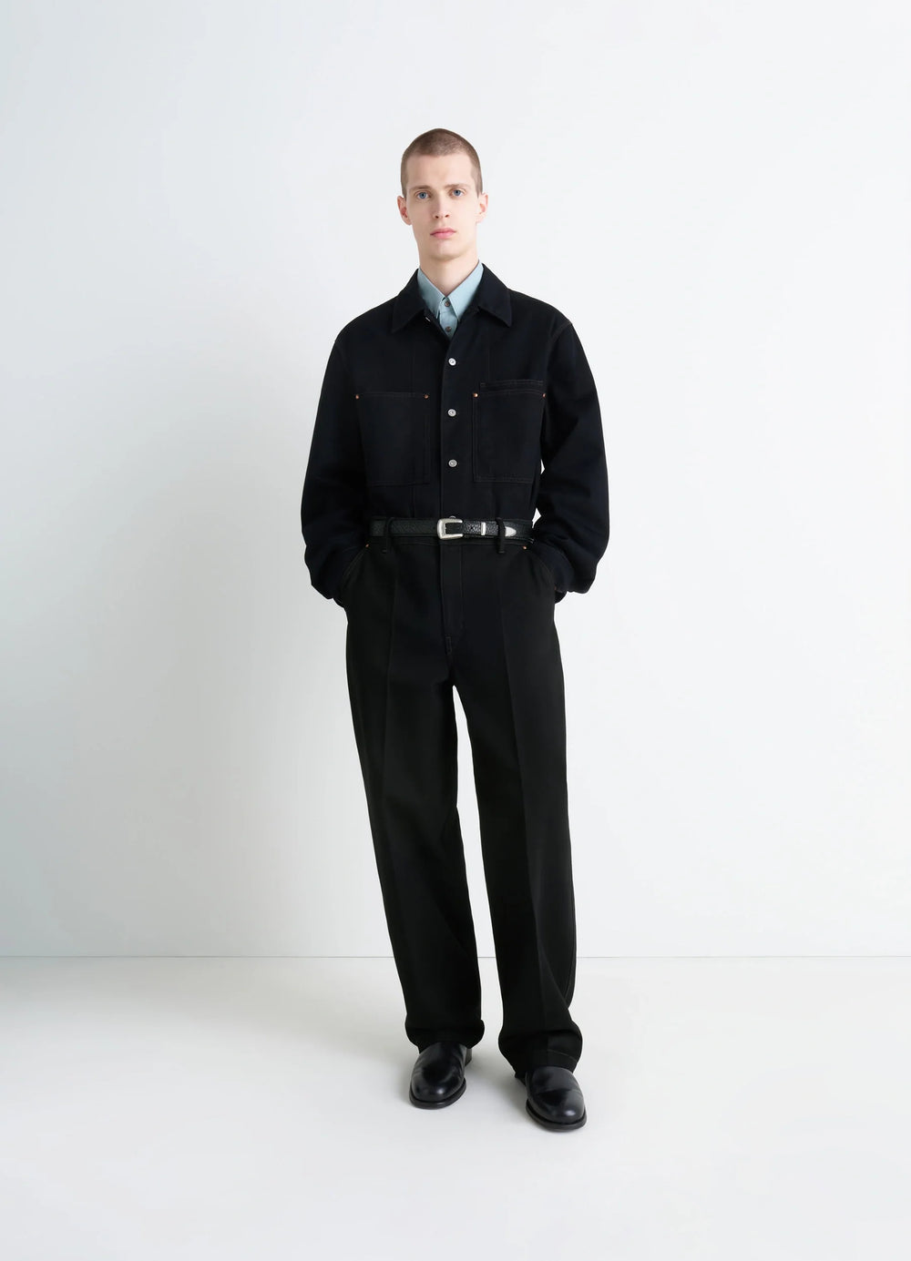 Lemaire Maxi Barrel Workwear Pants in Deep Black Thick Denim, model shot, Front view Oversized barrel-cut
