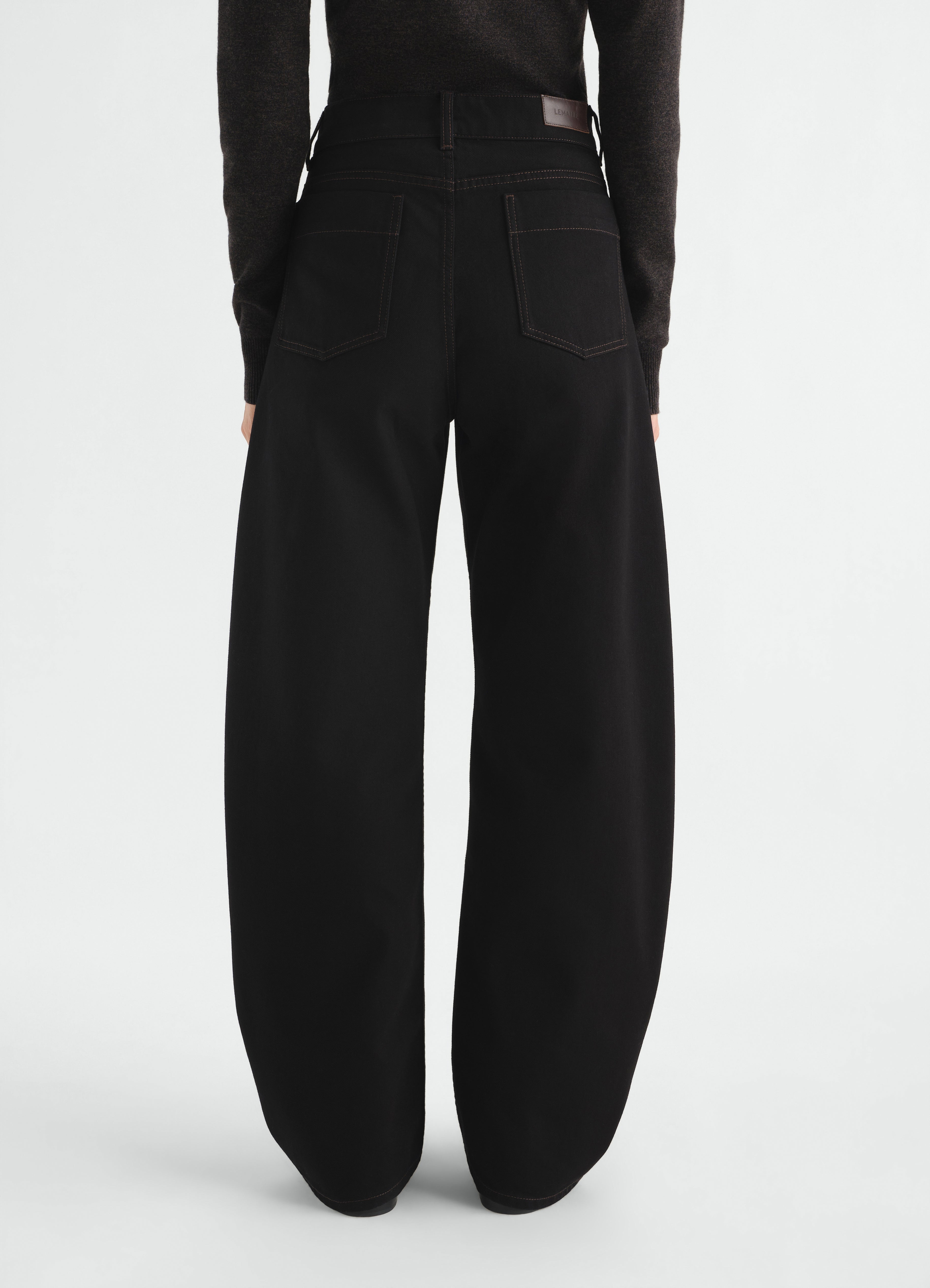 LEMAIRE ブラック ストレートデニム HIGH WAISTED CURVED PANTS IN DENIM - Black - Heavy Black Denim