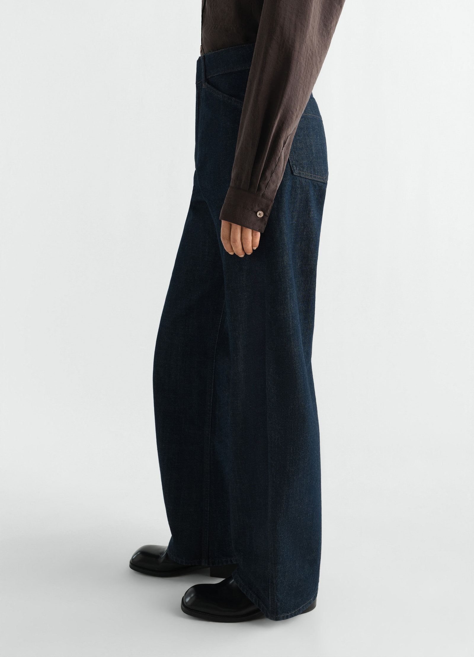 Pantalon arrondi taille haute