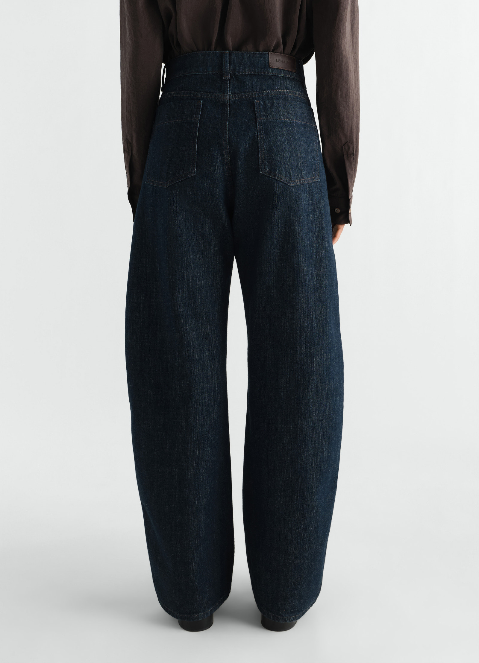 Pantalon arrondi taille haute
