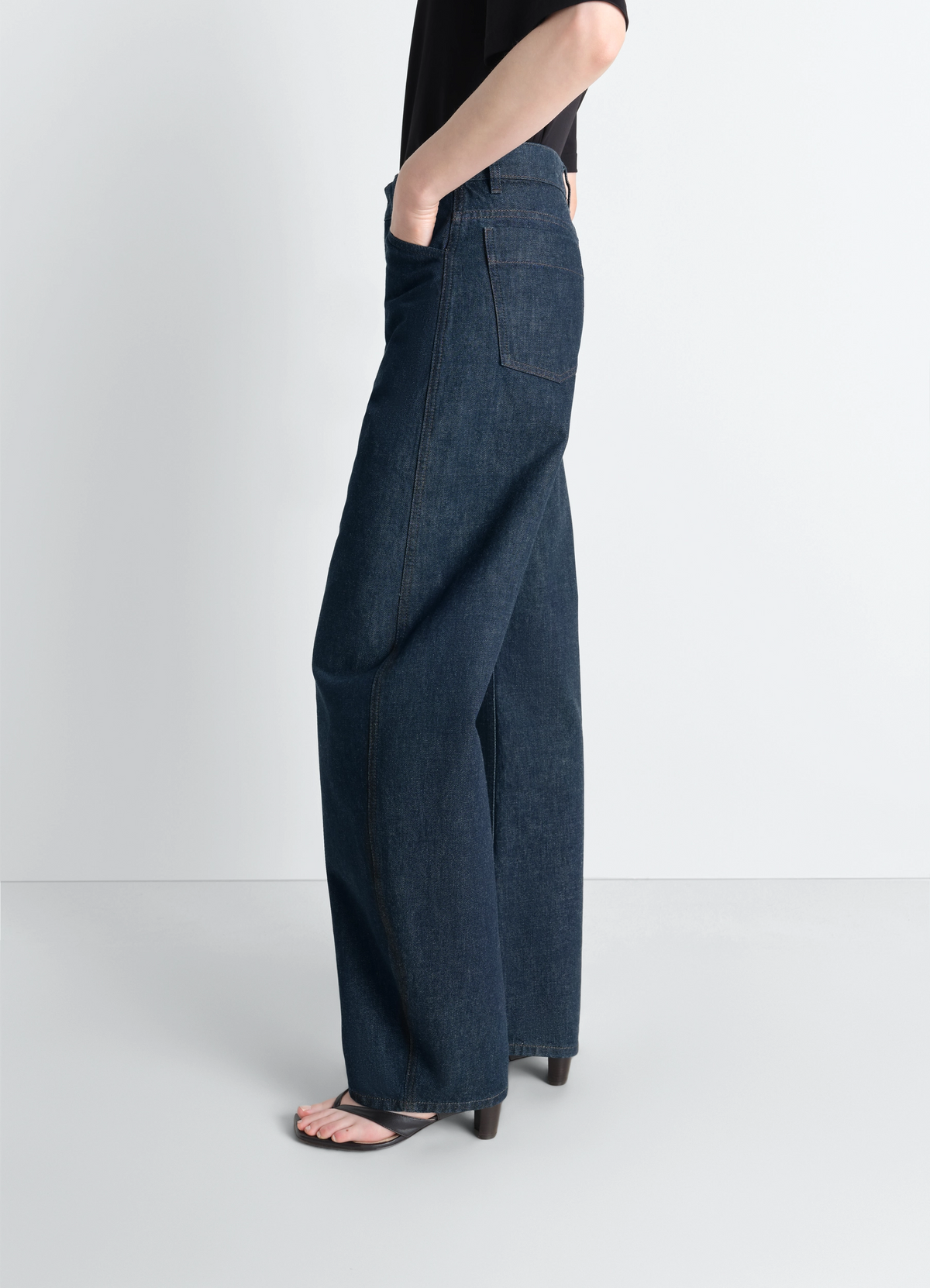 HIGH WAISTED CURVED PANTS IN DENIM - Denim Indigo - Heavy Indigo