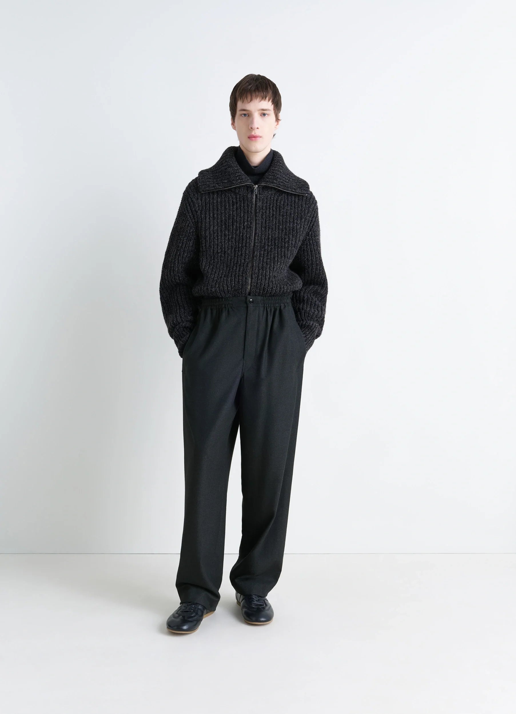 新品LEMAIRE FELTED PANTS ブラック L　定価55000円 - PANTS SOFT VOLUME Pyjama Pant