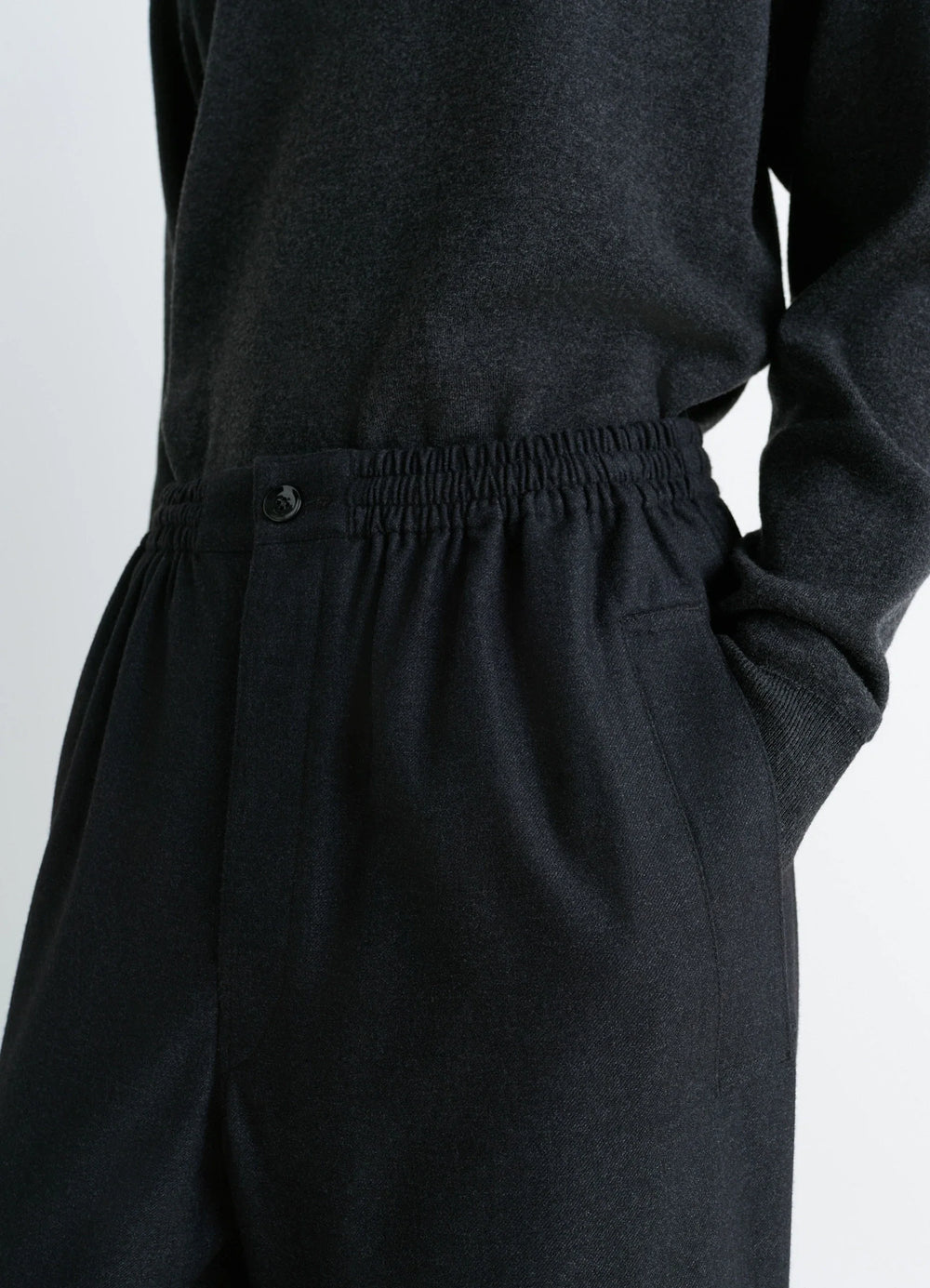 Lemaire Soft Pyjama Pants in Cashmere-blend, model shot, side detail view buttoned elastic waist