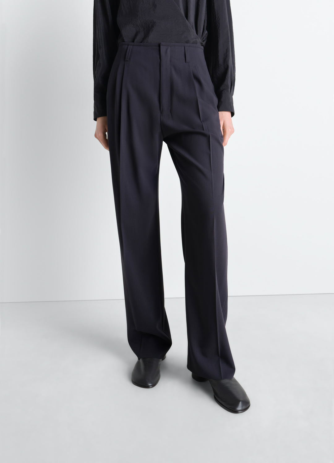 Soft Tailored Pants in Wool Crepe, model shot, Front full view Wide leg tailoring