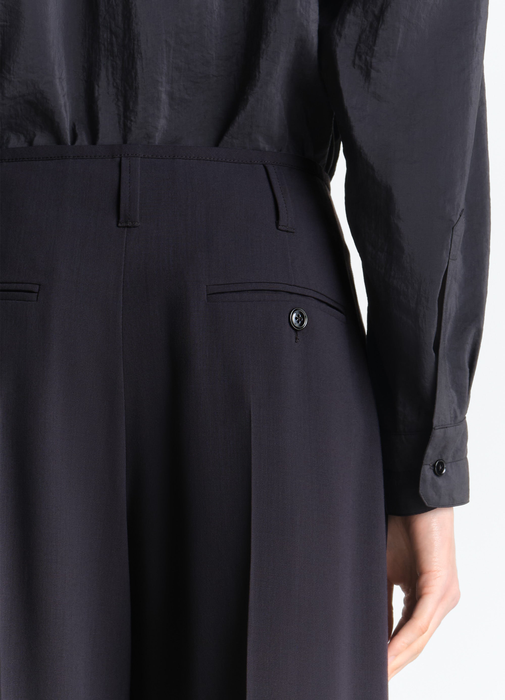 SOFT TAILORED PANTS IN WOOL CREPE - Onyx - Wool Crepe - Women