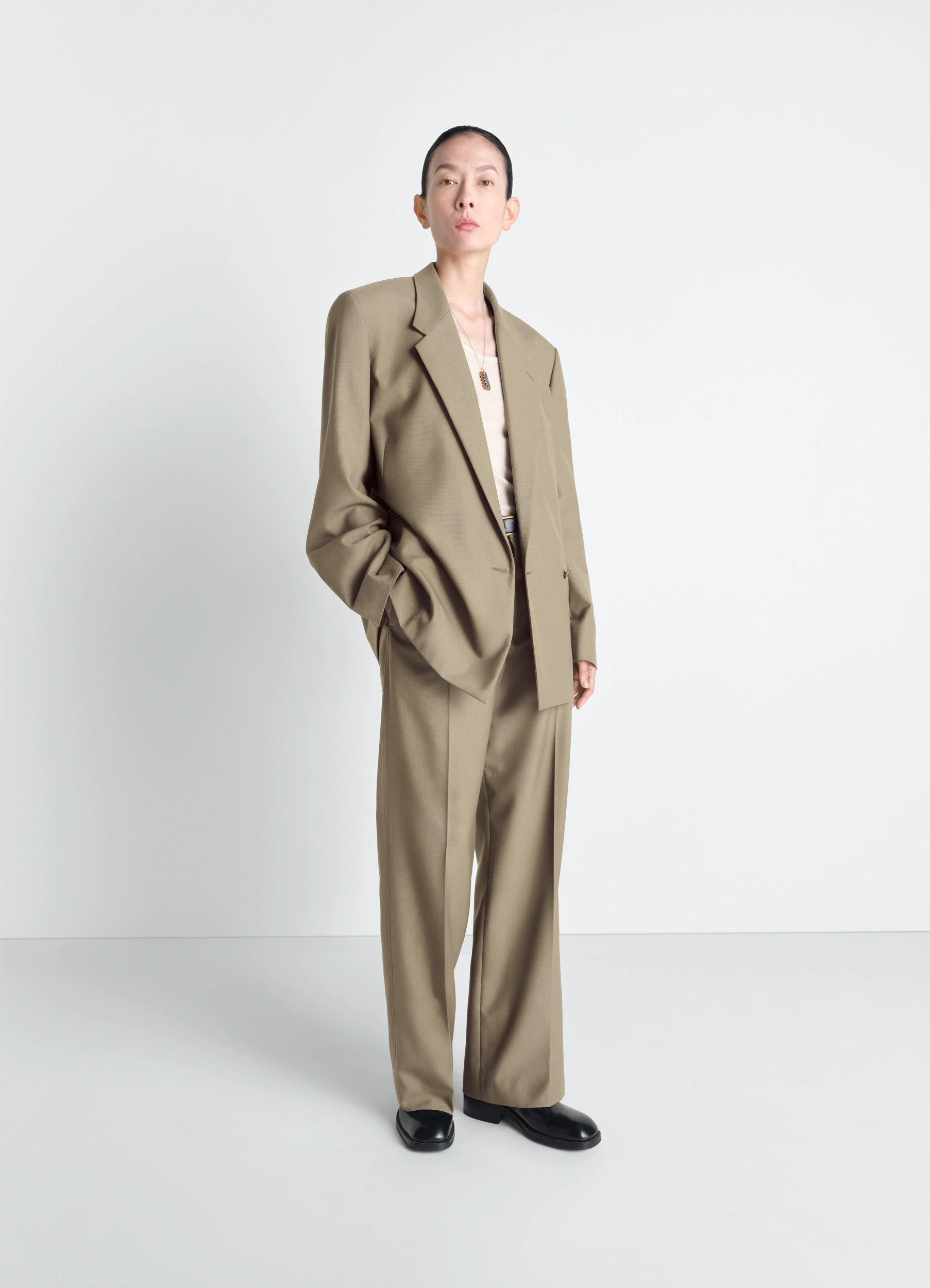 STRAIGHT TAILORED PANTS IN POLYWOOL - Hay Green - Tropical